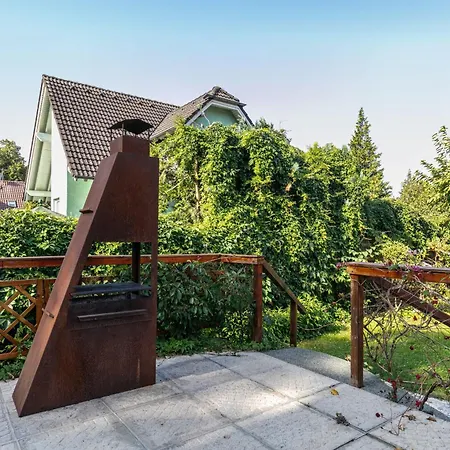 Am Straussee Apartment *
